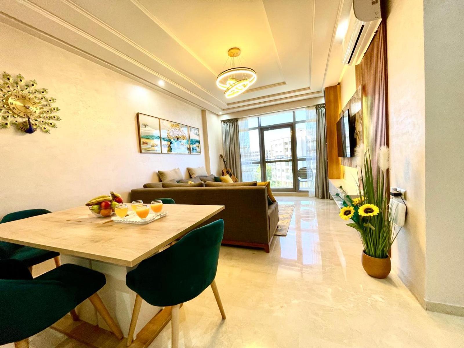 Modern Elegance With Sea Views In Central Tangier - Steps To Beach, Train And Attractions! Экстерьер фото