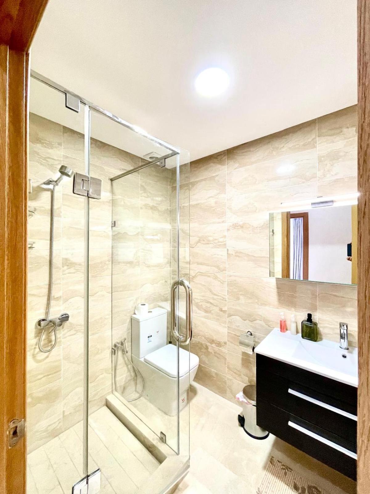Modern Elegance With Sea Views In Central Tangier - Steps To Beach, Train And Attractions! Экстерьер фото