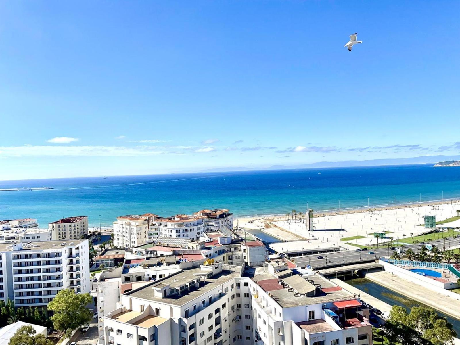 Modern Elegance With Sea Views In Central Tangier - Steps To Beach, Train And Attractions! Экстерьер фото